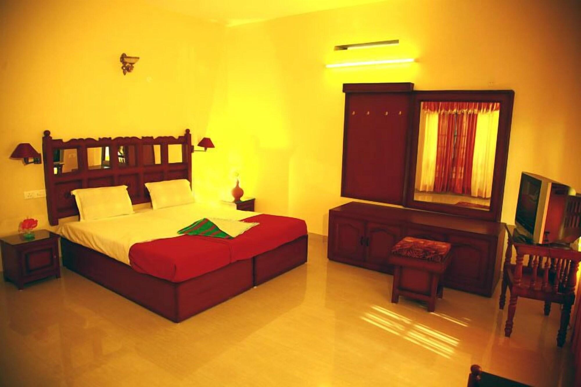 Jungle Palace Homestay Thekkady Bagian luar foto